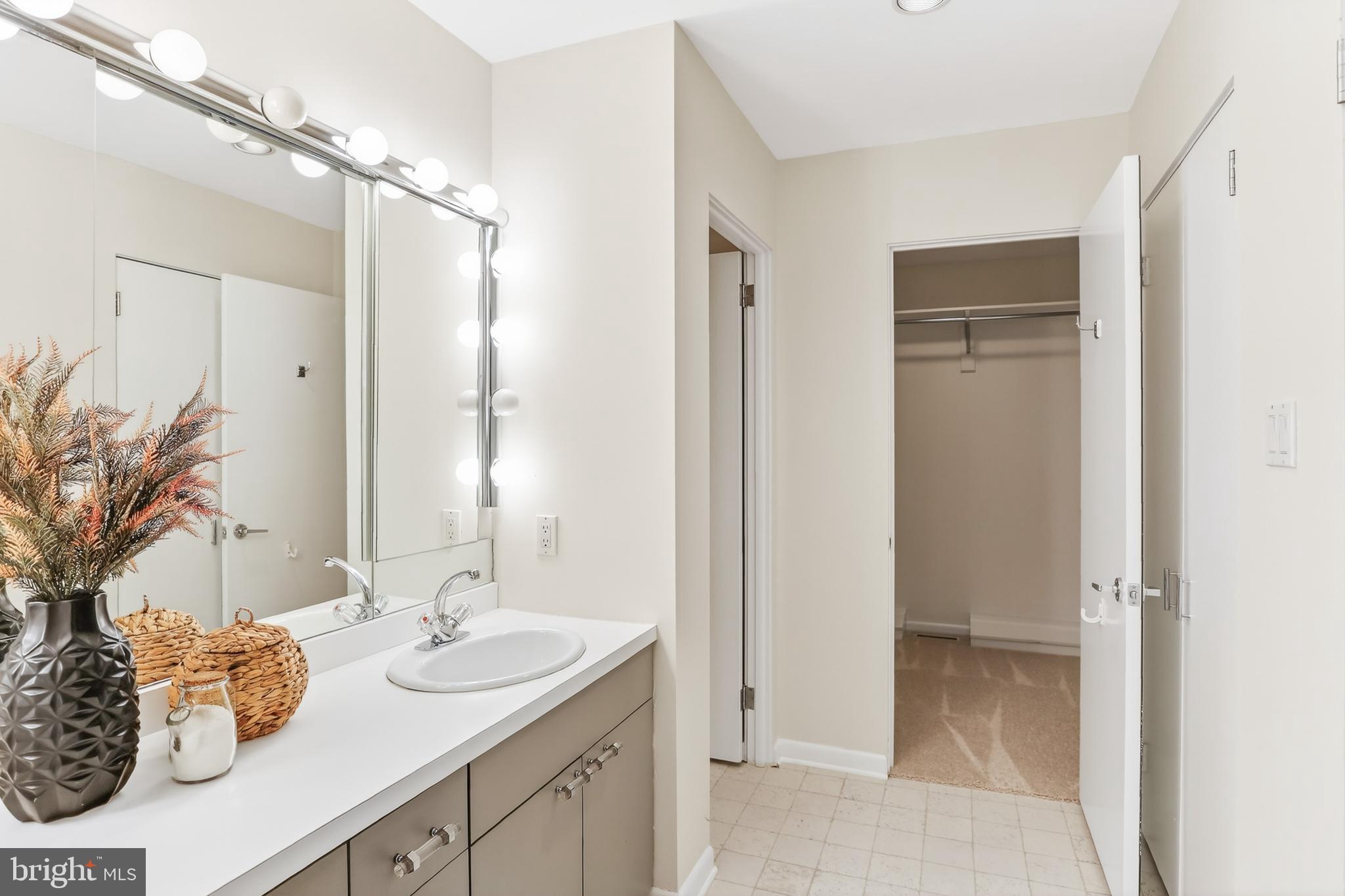 CLUB ESTATES - Residential