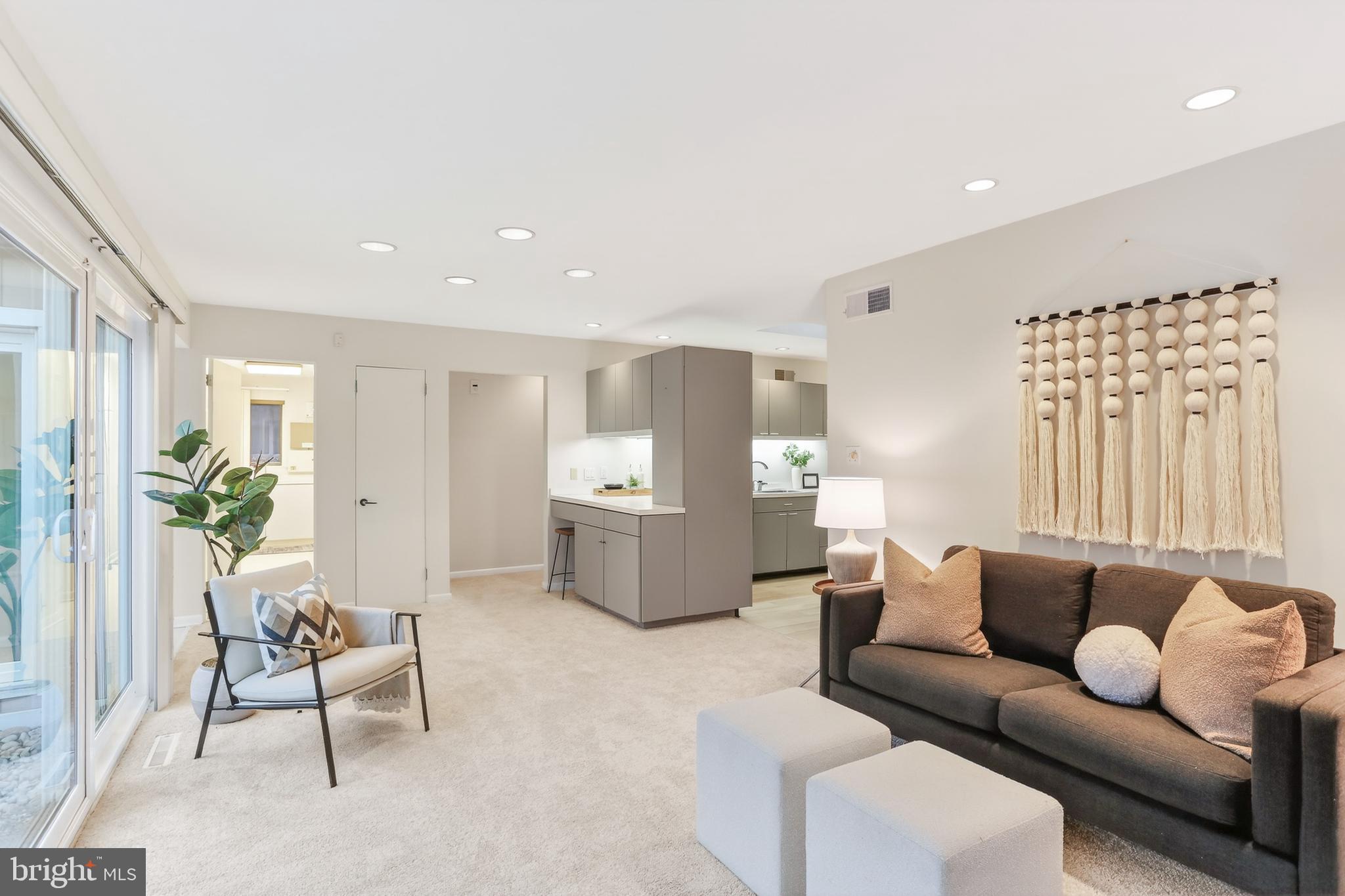 CLUB ESTATES - Residential