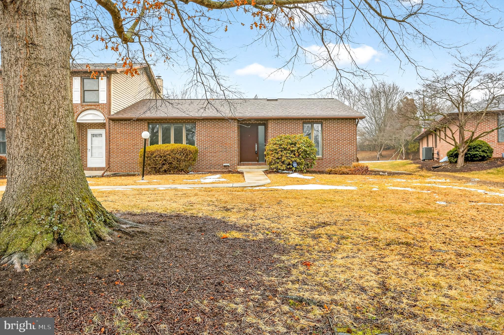 CLUB ESTATES - Residential