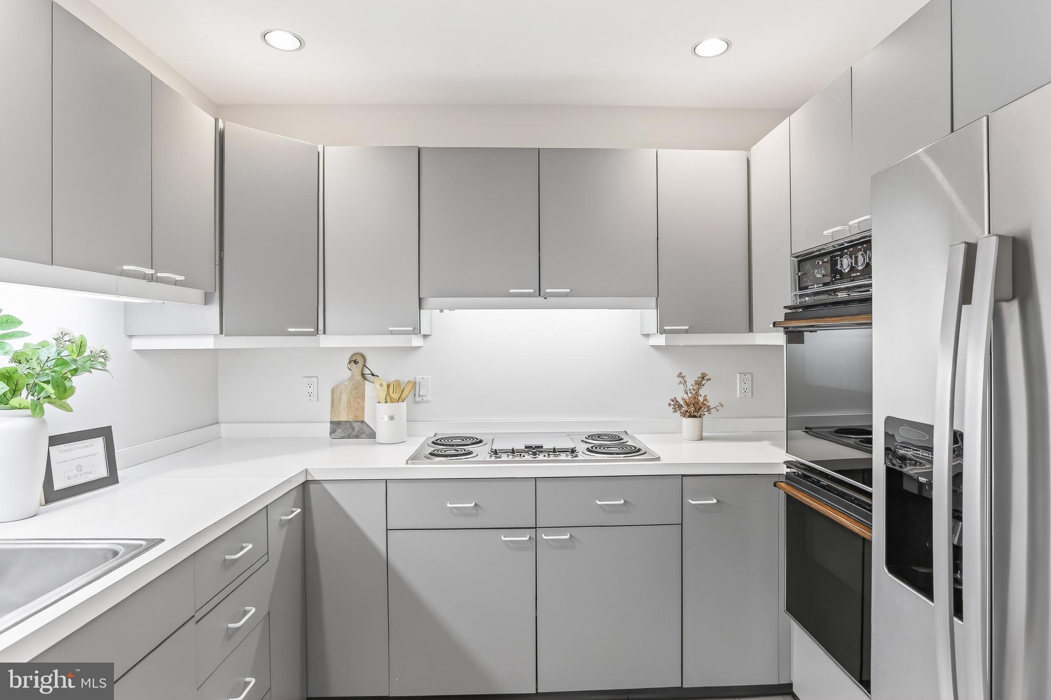 CLUB ESTATES - Residential