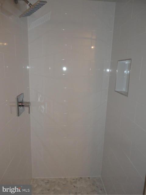 WHITE HOUSE HEIGHTS - Residential