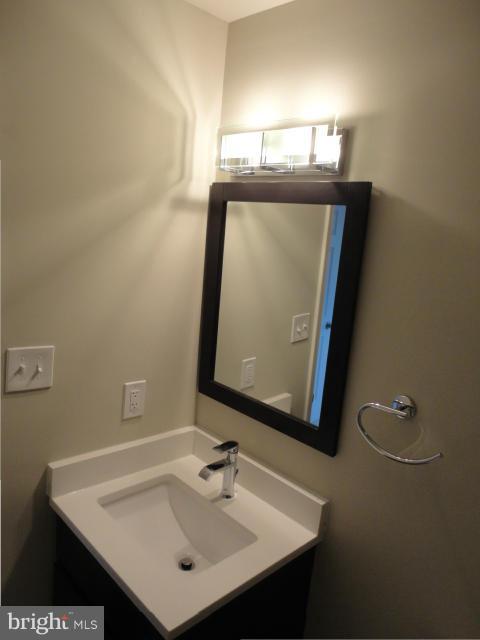 WHITE HOUSE HEIGHTS - Residential