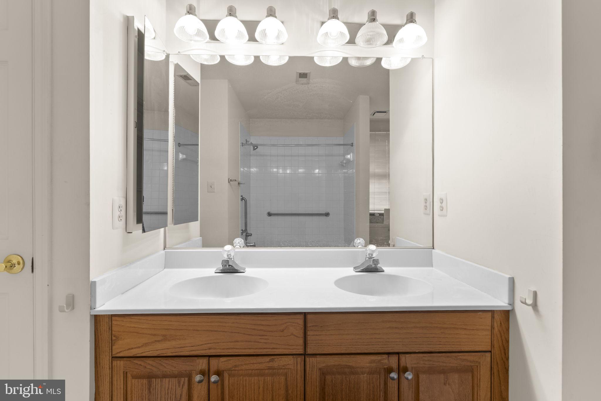 POTOMAC GROVE - Residential