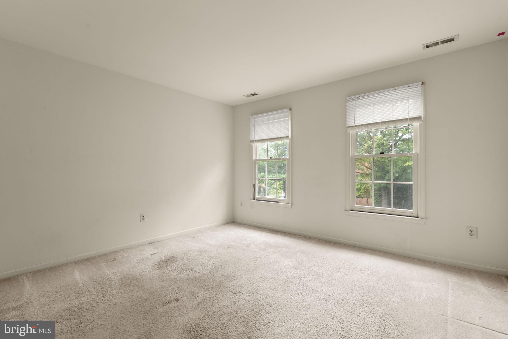 POTOMAC GROVE - Residential