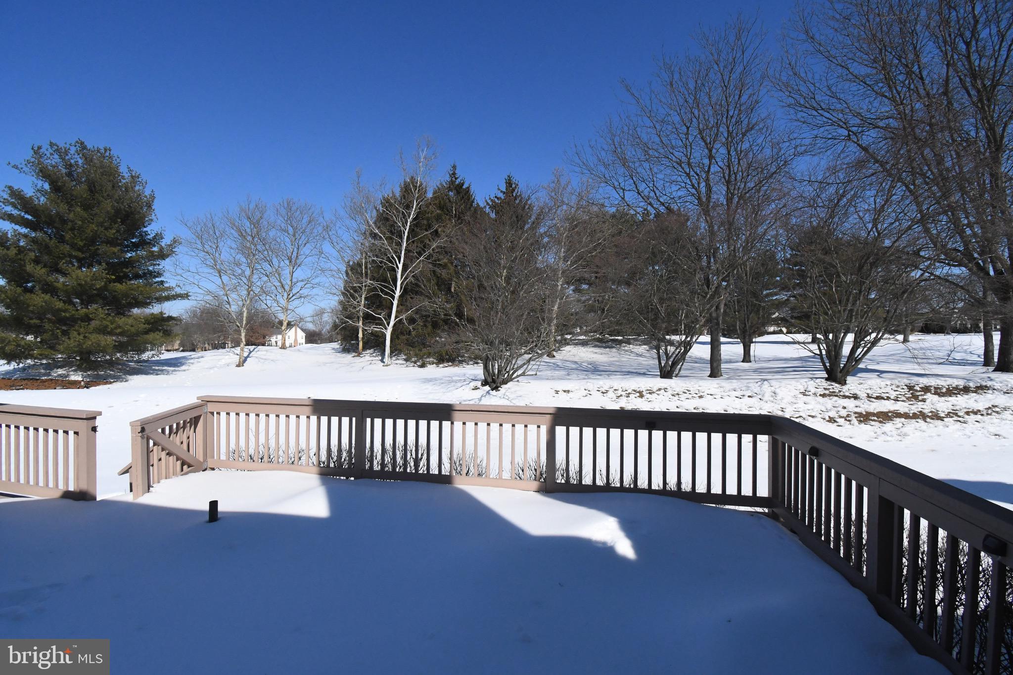 PINE CREST - Residential