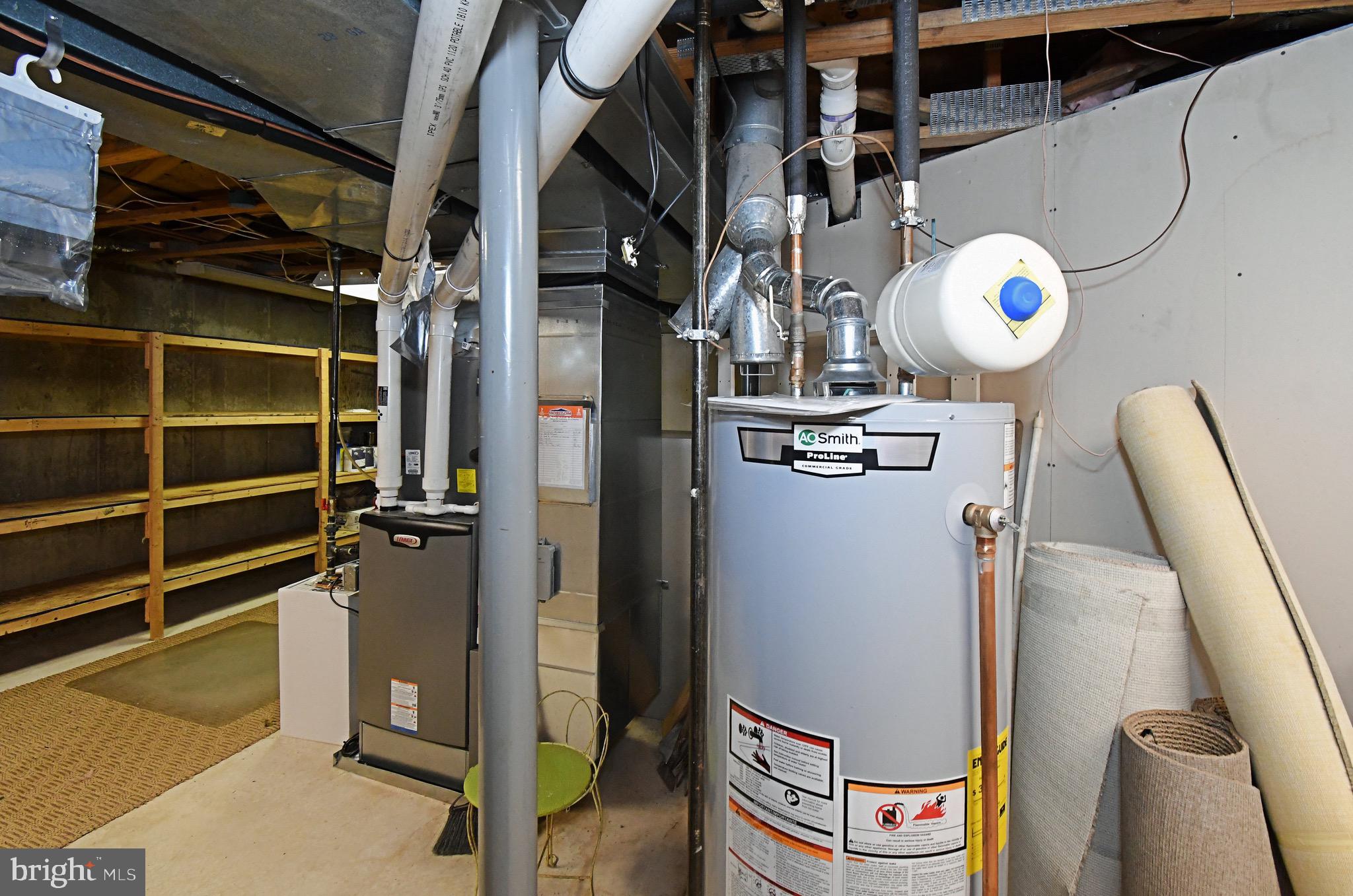 PINE CREST - Residential