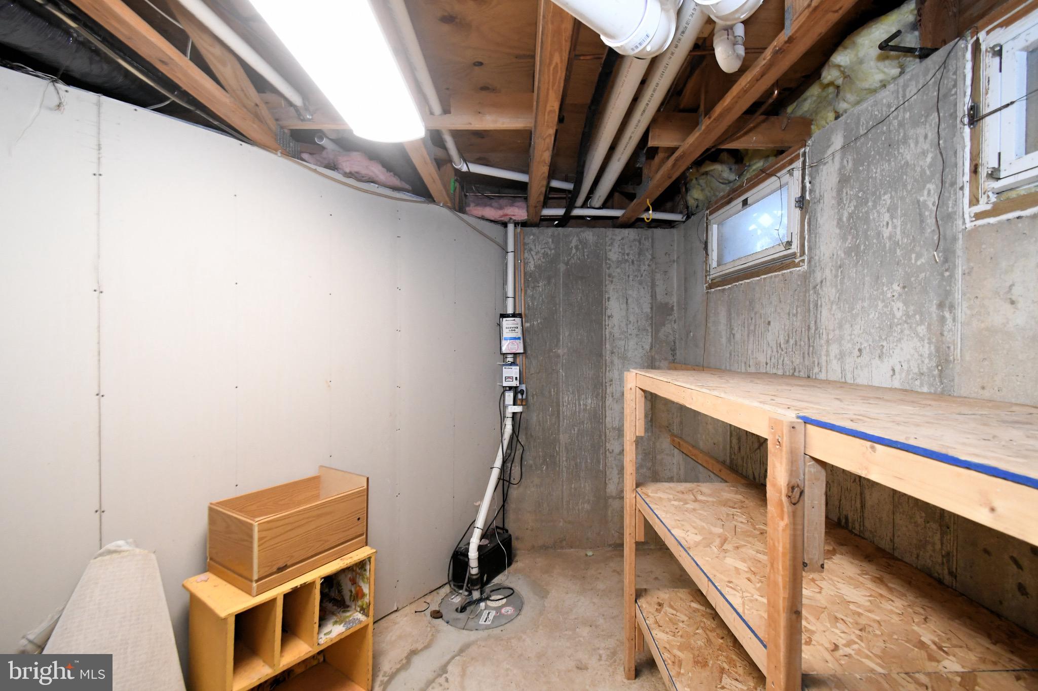 PINE CREST - Residential