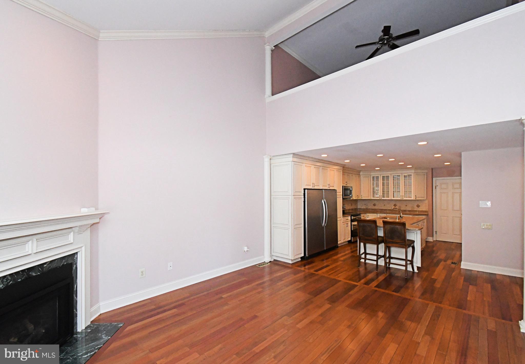 PINE CREST - Residential