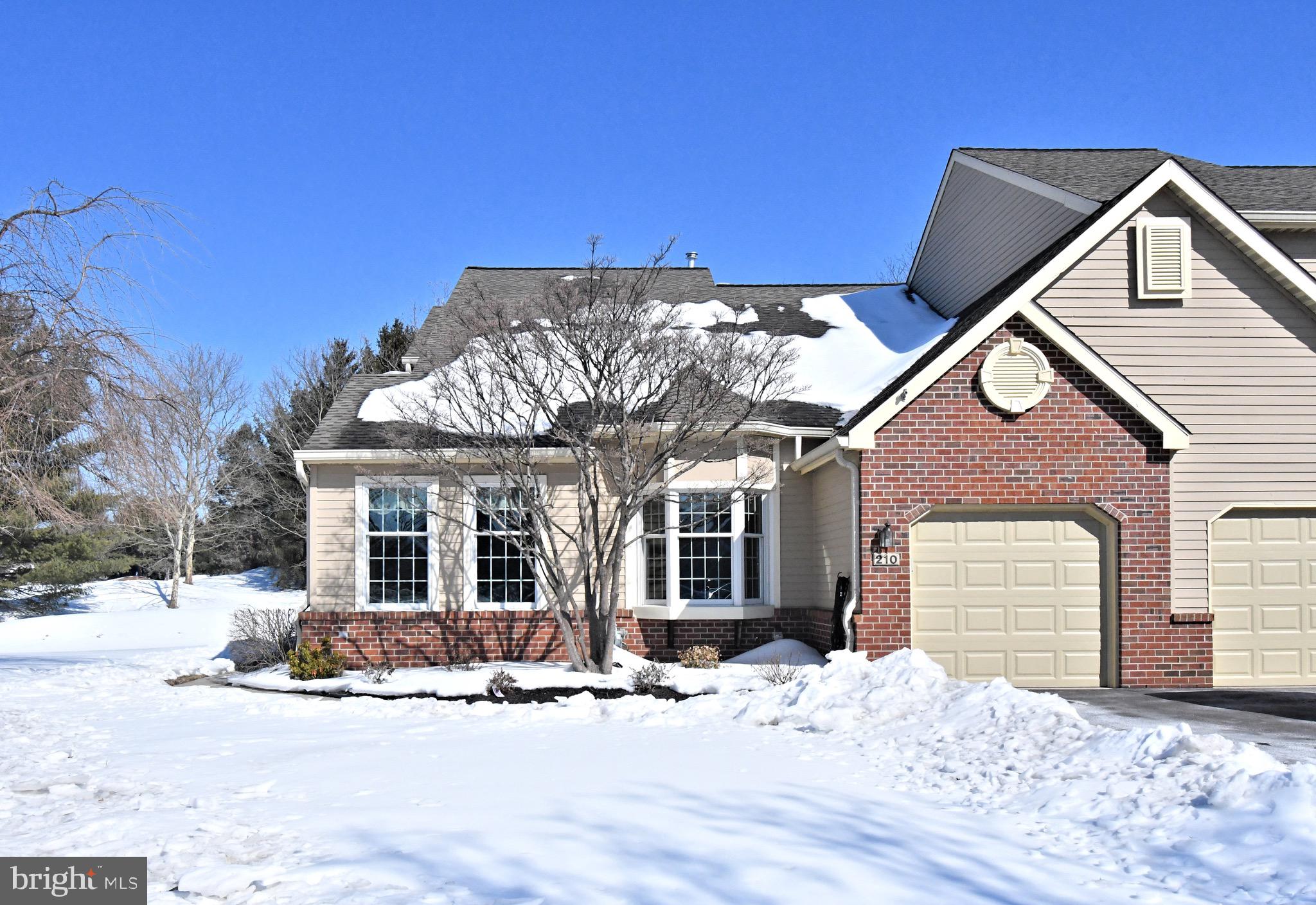 PINE CREST - Residential