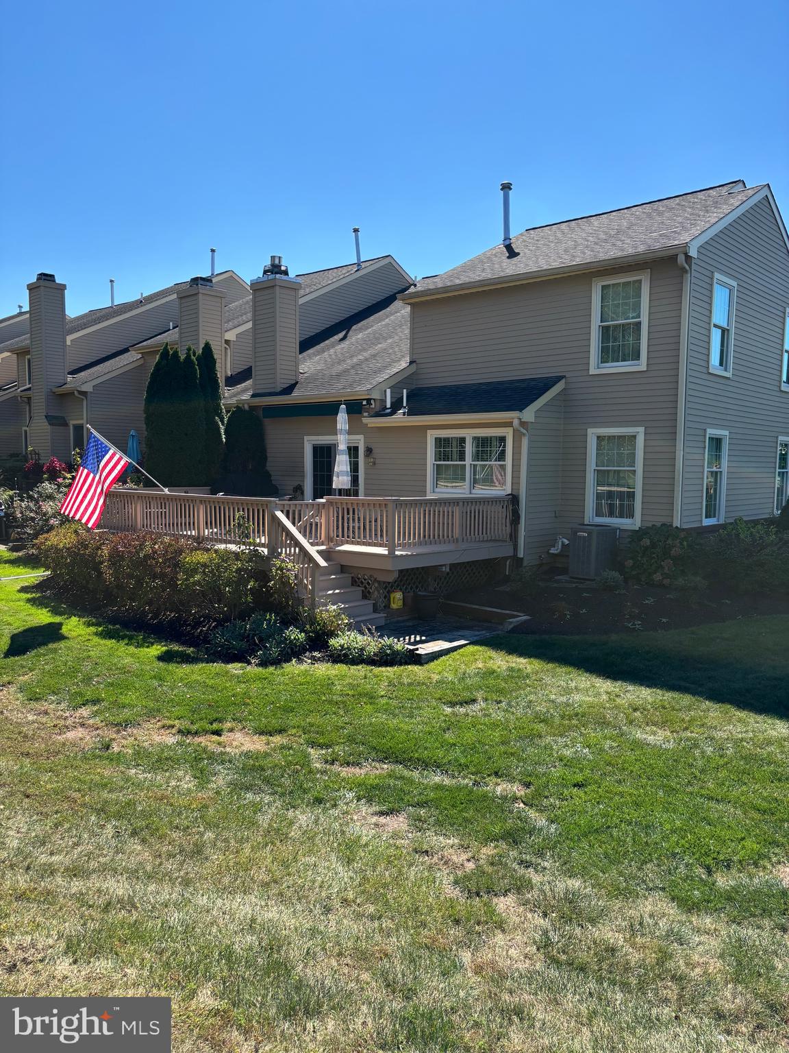 PINE CREST - Residential