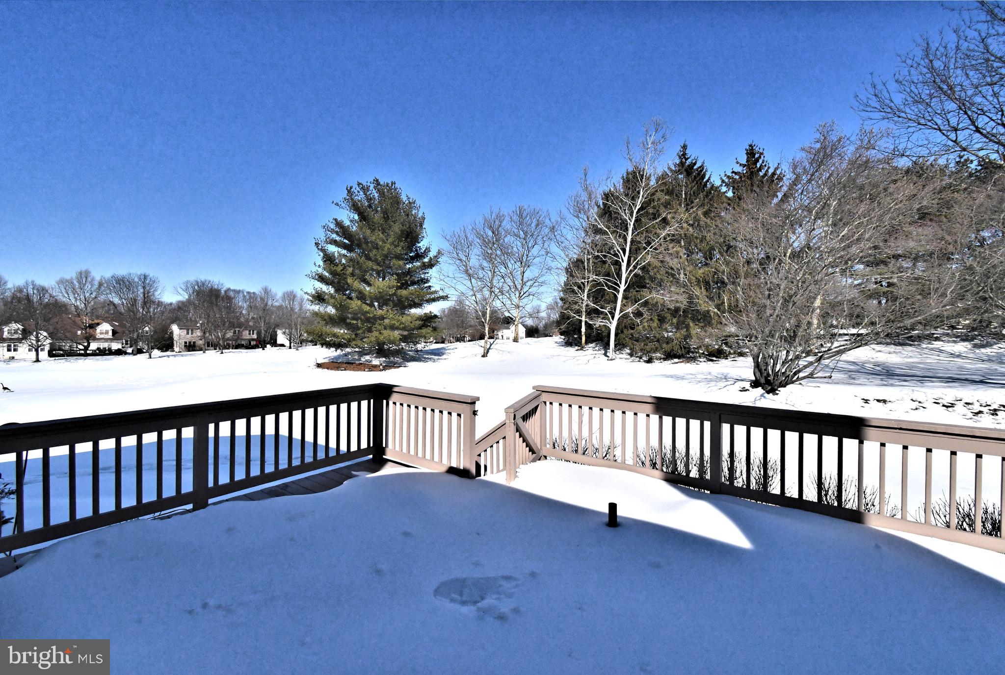 PINE CREST - Residential