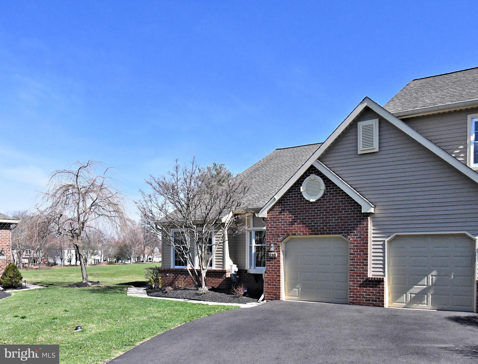 PINECREST - Residential