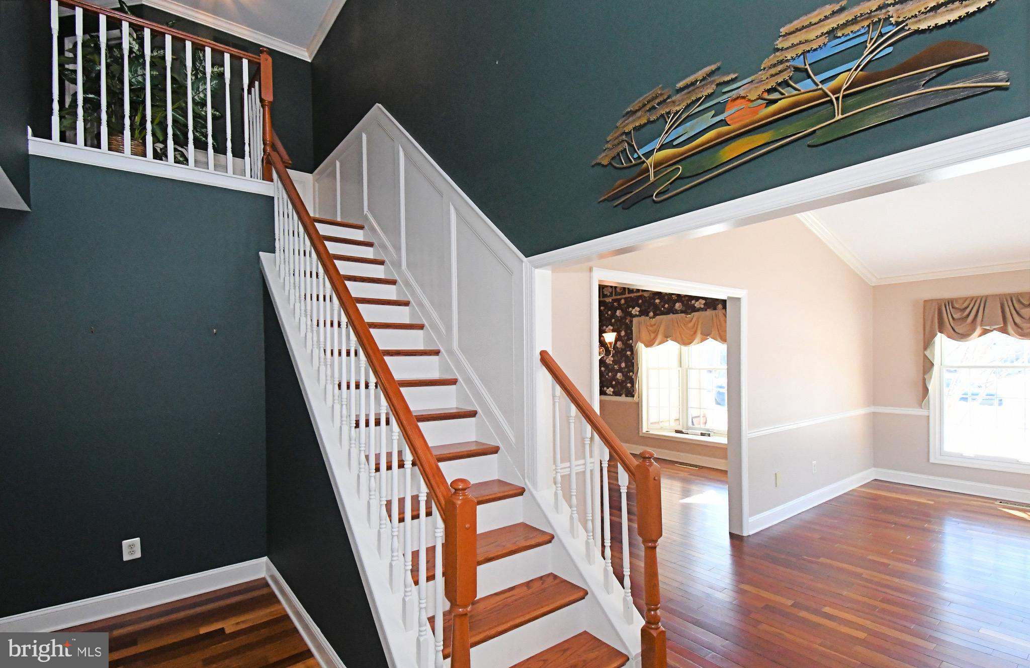 PINE CREST - Residential