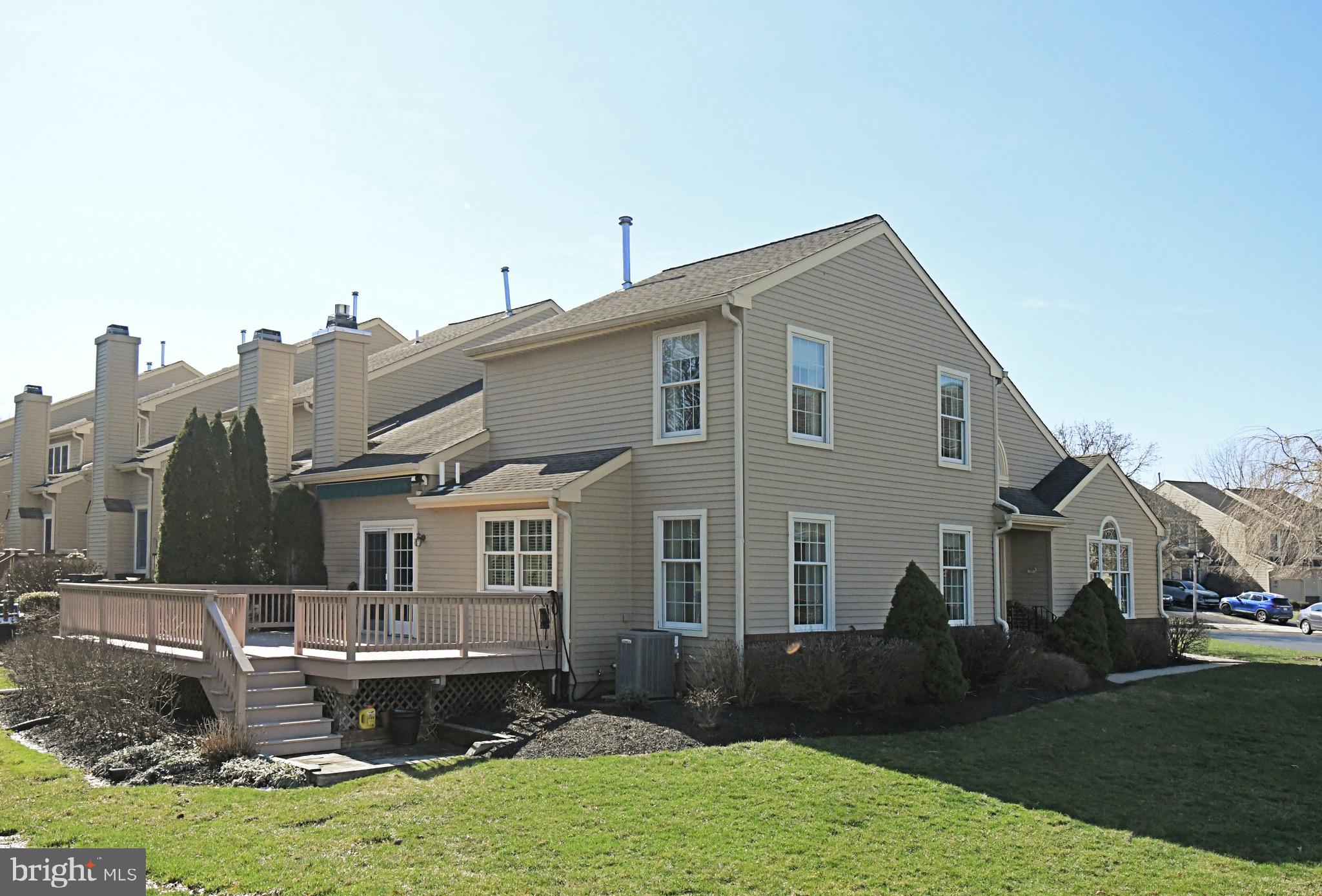 PINECREST - Residential