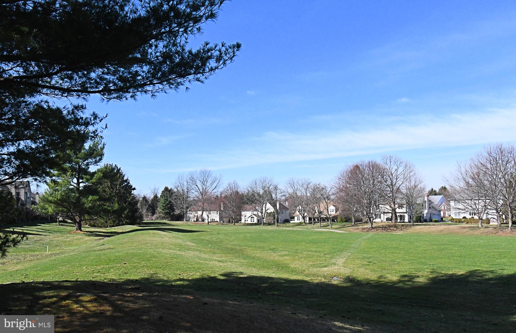 PINECREST - Residential