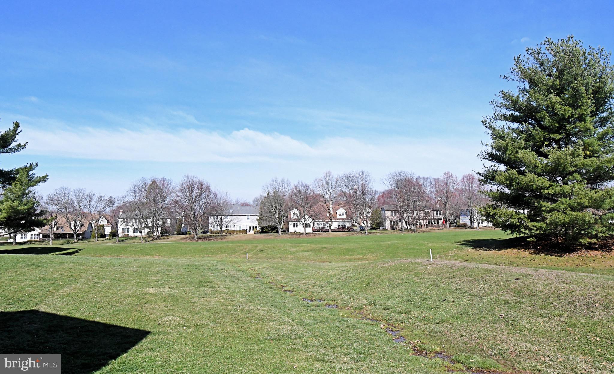 PINECREST - Residential