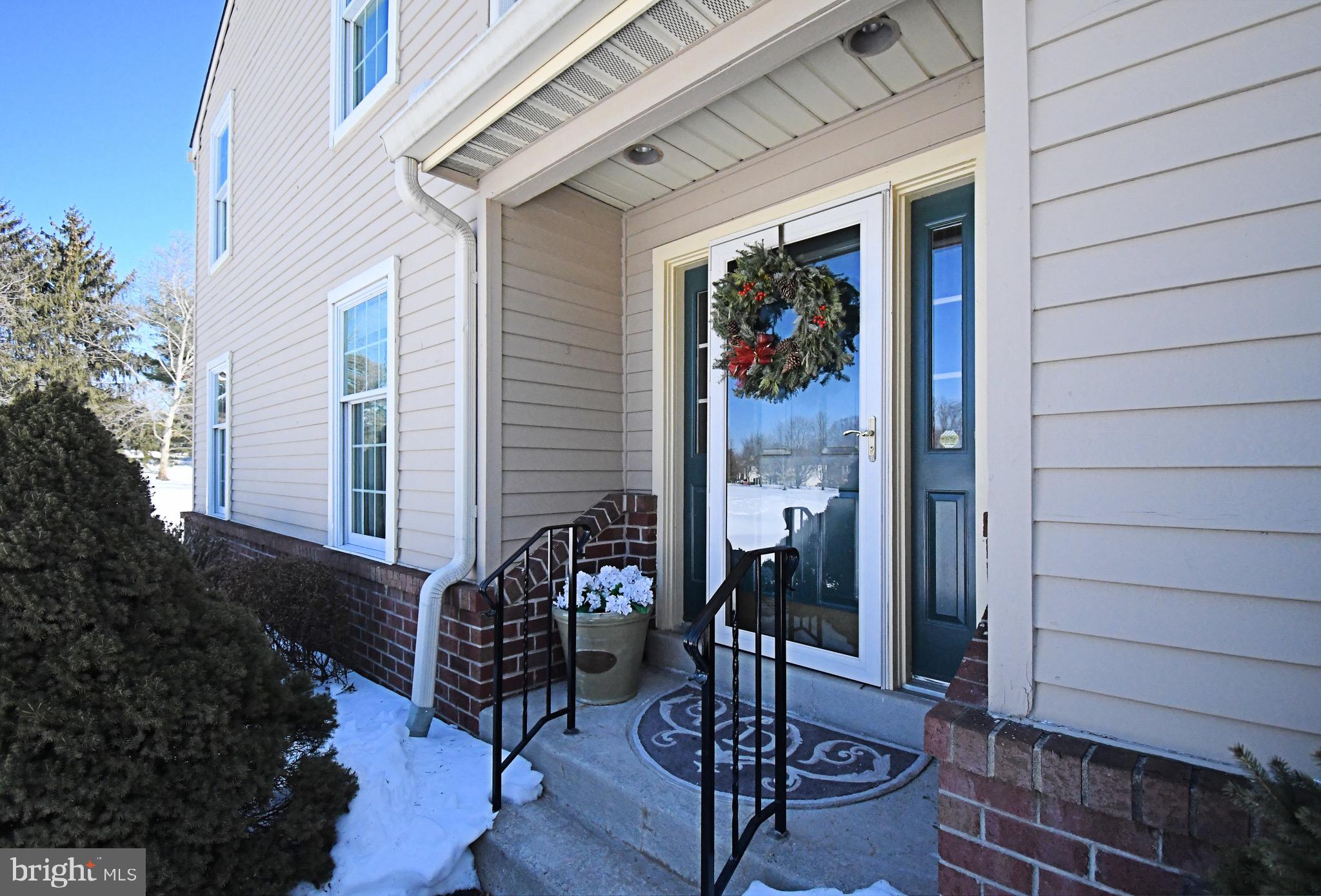 PINE CREST - Residential