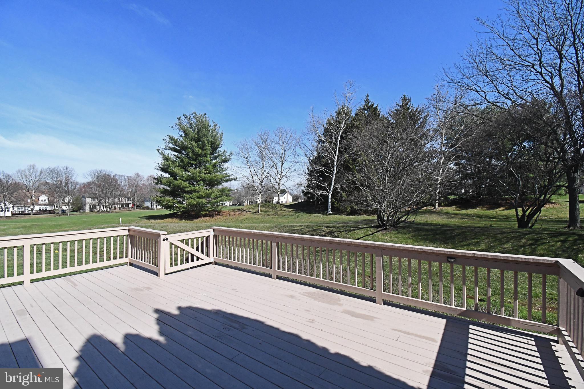 PINECREST - Residential