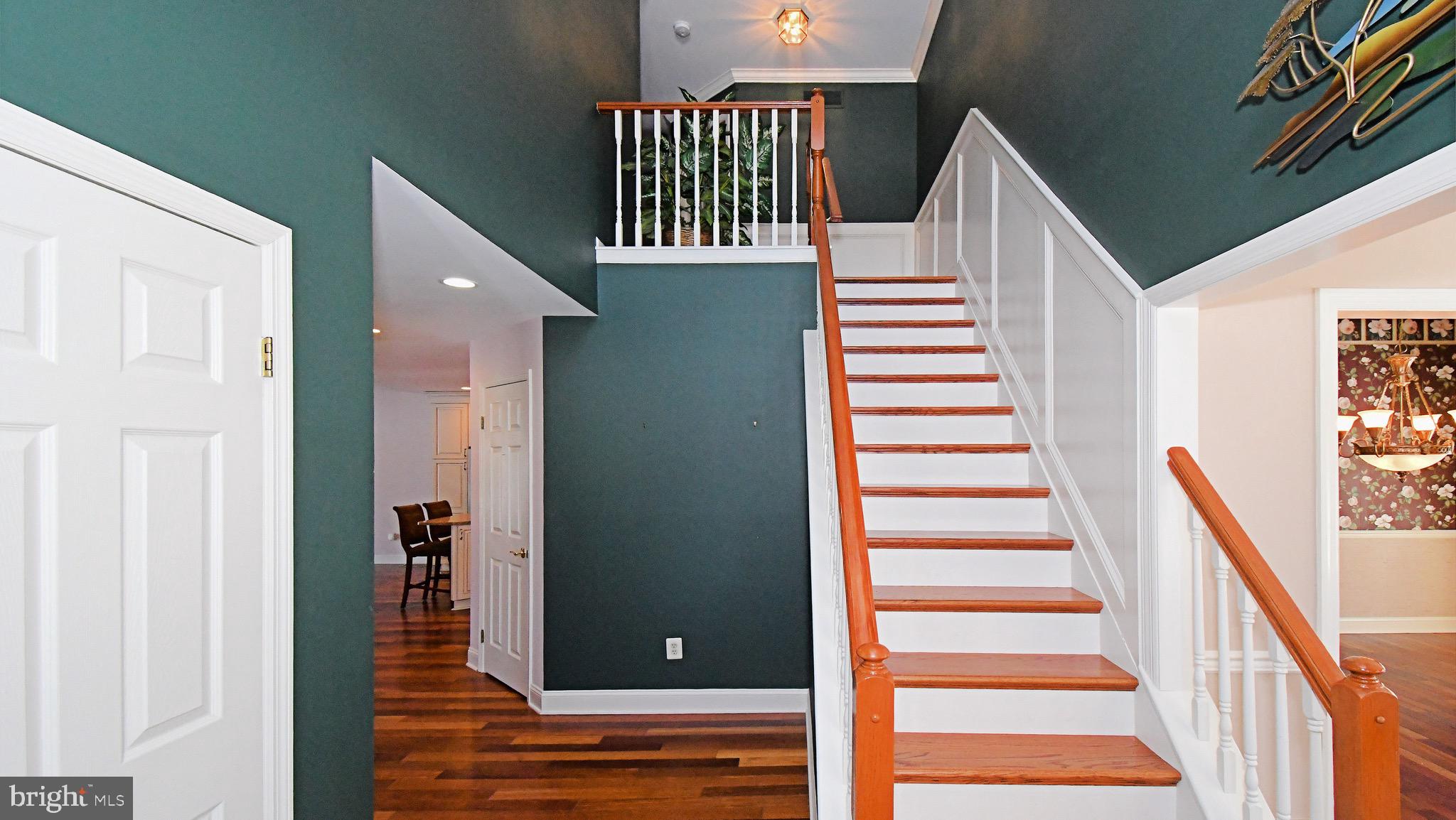 PINE CREST - Residential