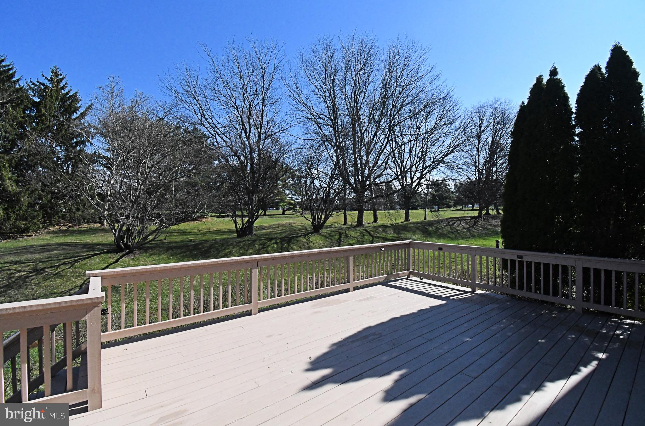 PINECREST - Residential