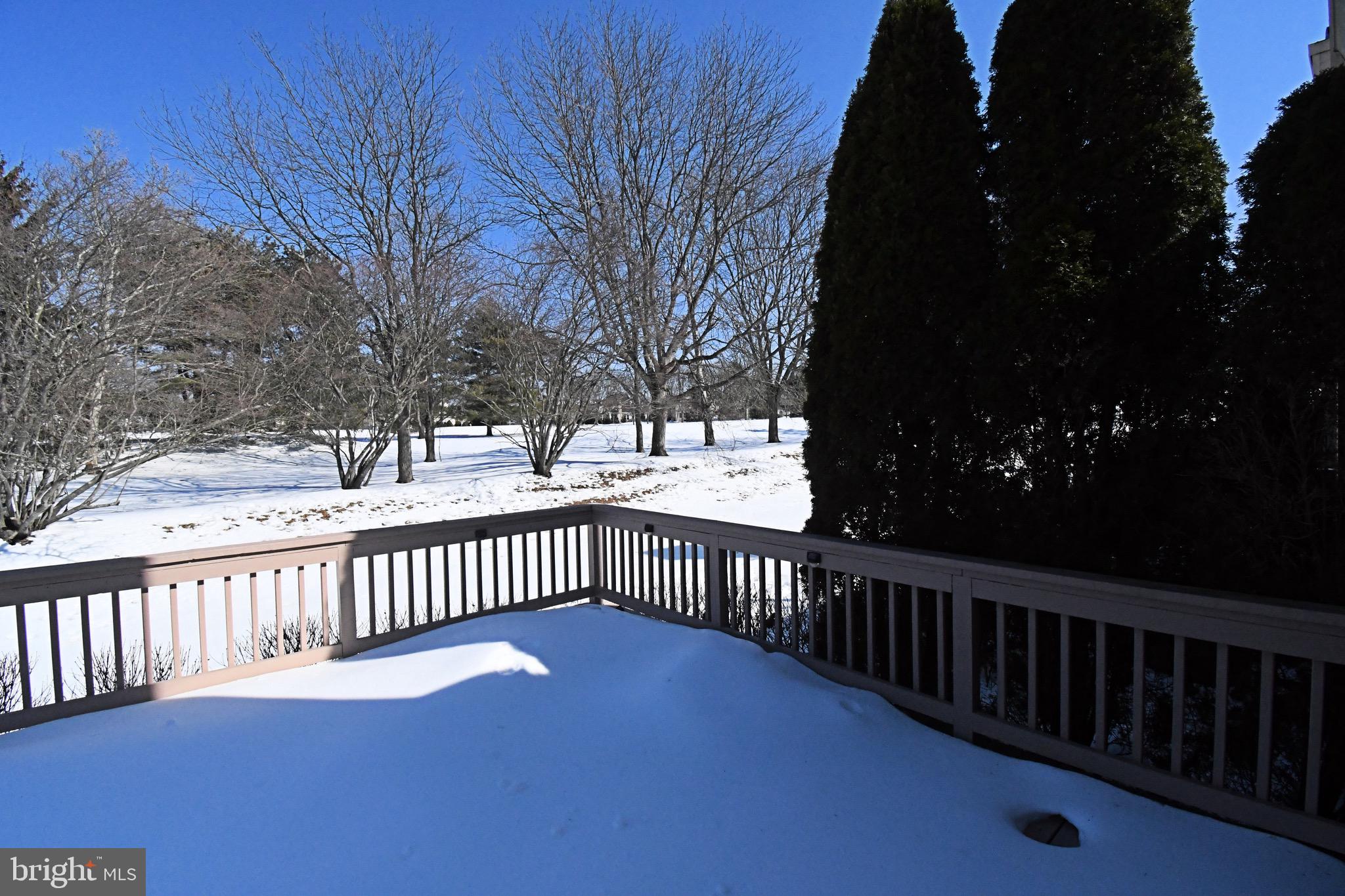 PINE CREST - Residential