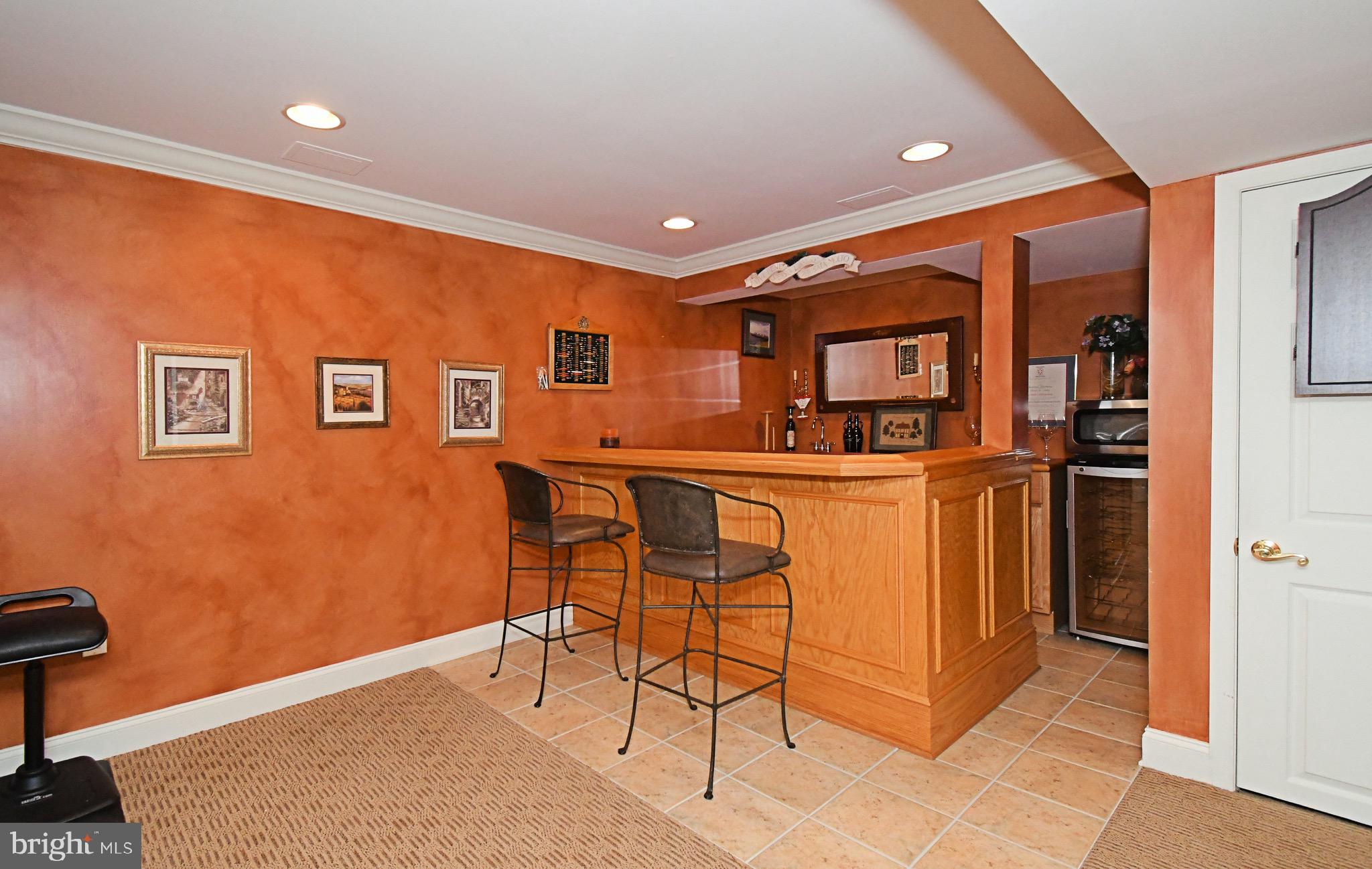 PINE CREST - Residential