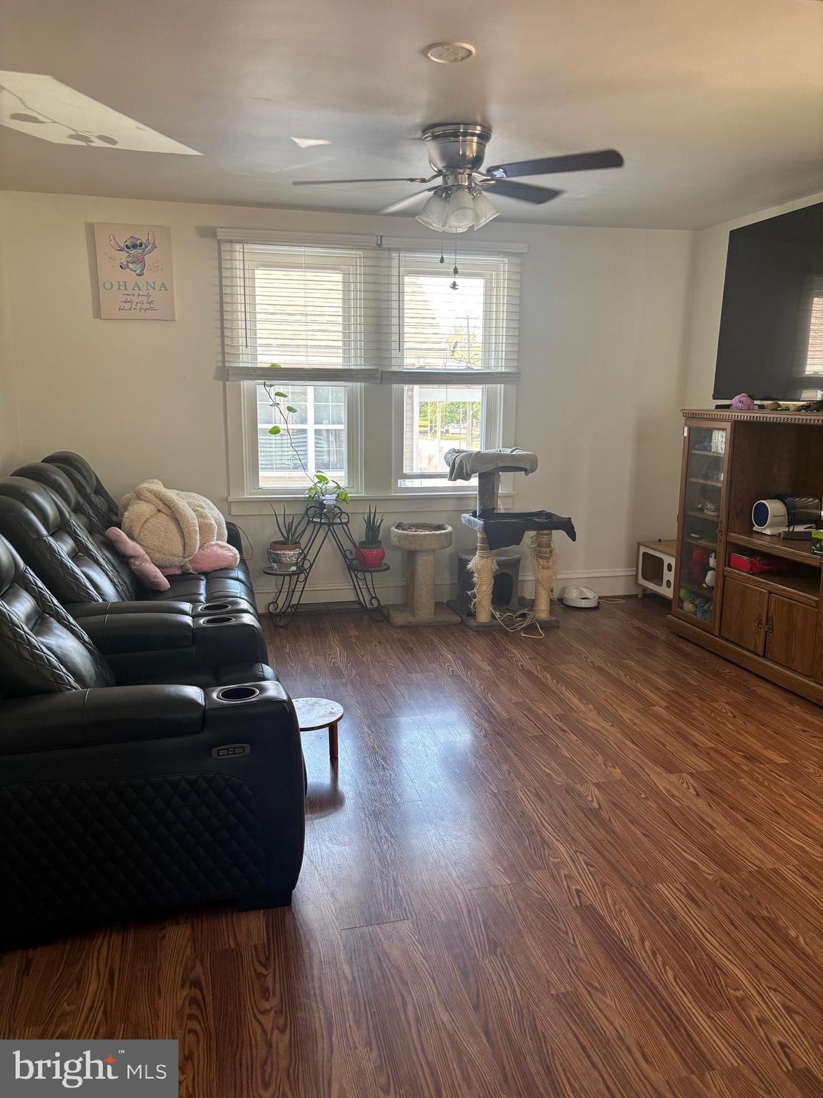 WILLOW GROVE - Residential