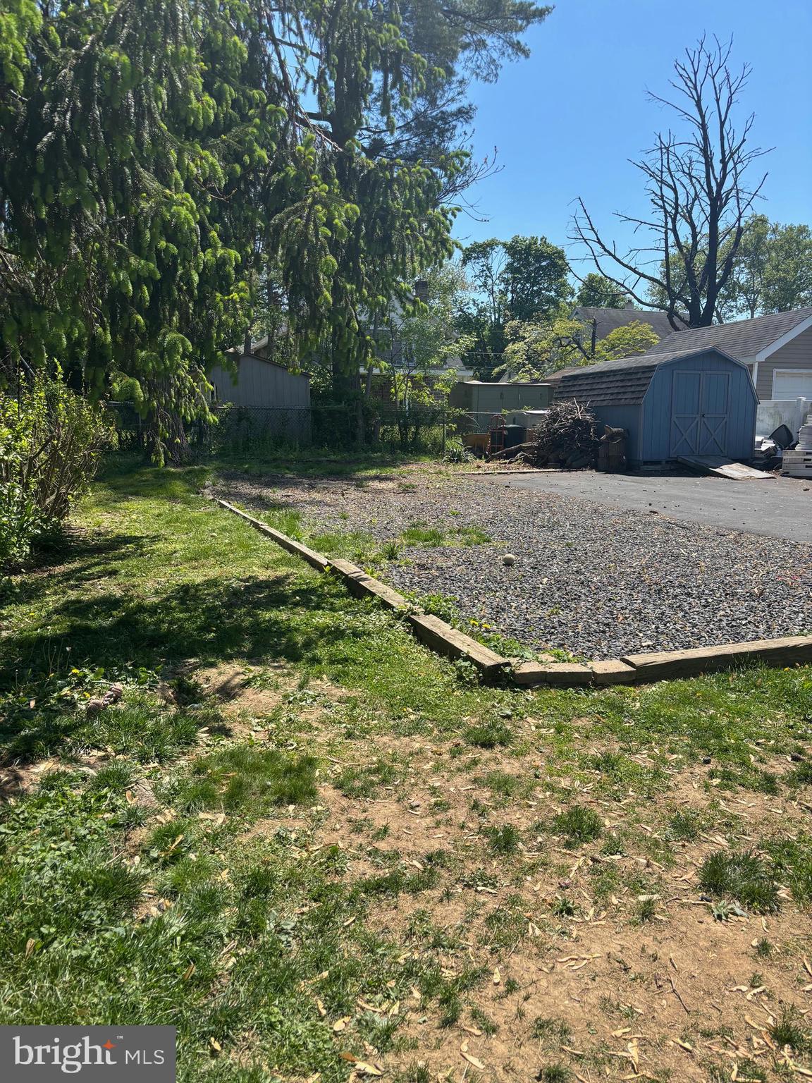 WILLOW GROVE - Residential