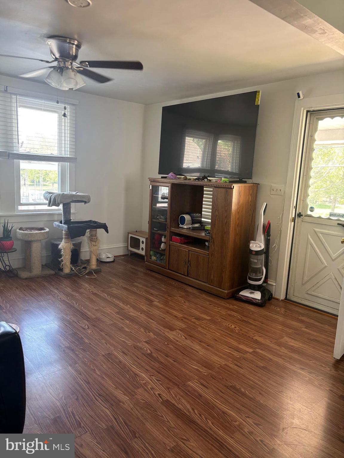WILLOW GROVE - Residential