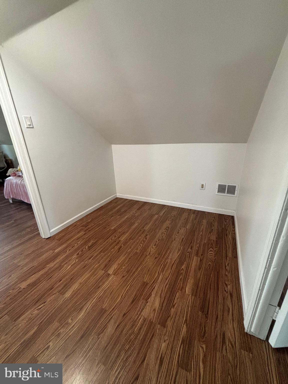 WILLOW GROVE - Residential