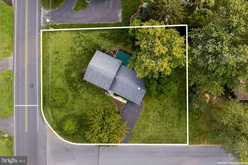 Photo of 3714 Jonas Drive, LANDISVILLE, PA 17538 (MLS # PALA2076156)