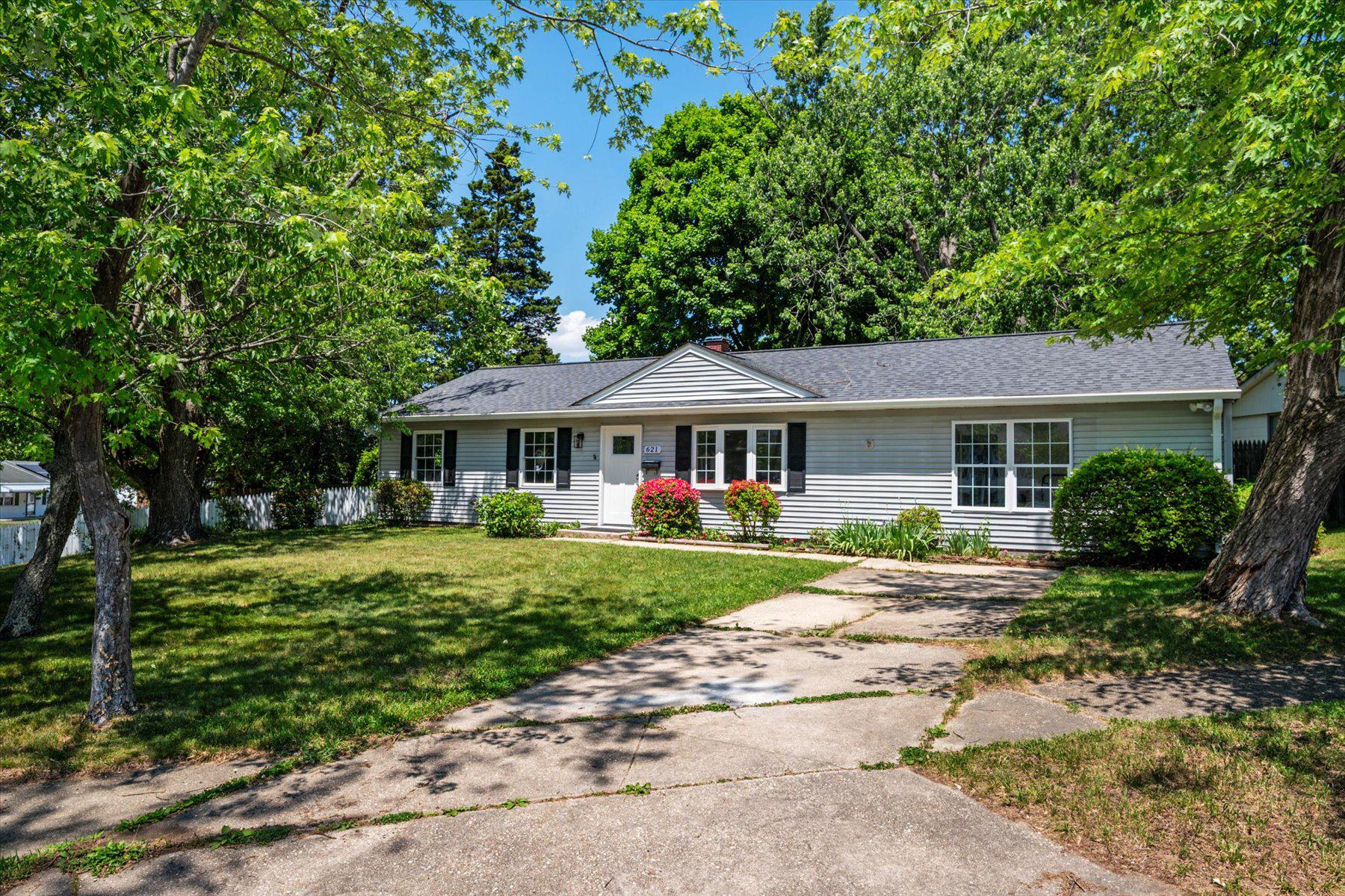 EDGEWOOD MEADOWS - Residential