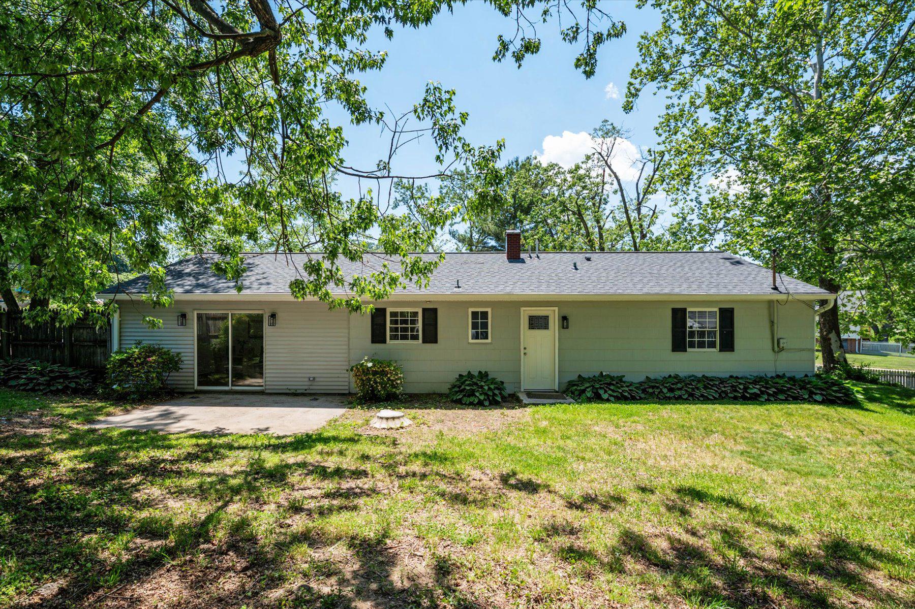 EDGEWOOD MEADOWS - Residential