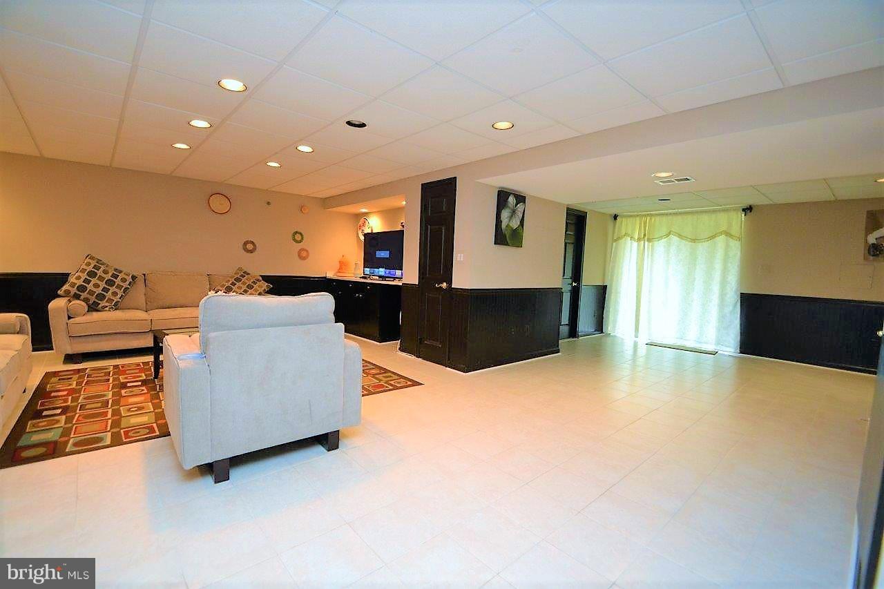 HUNTERS GLEN - Residential