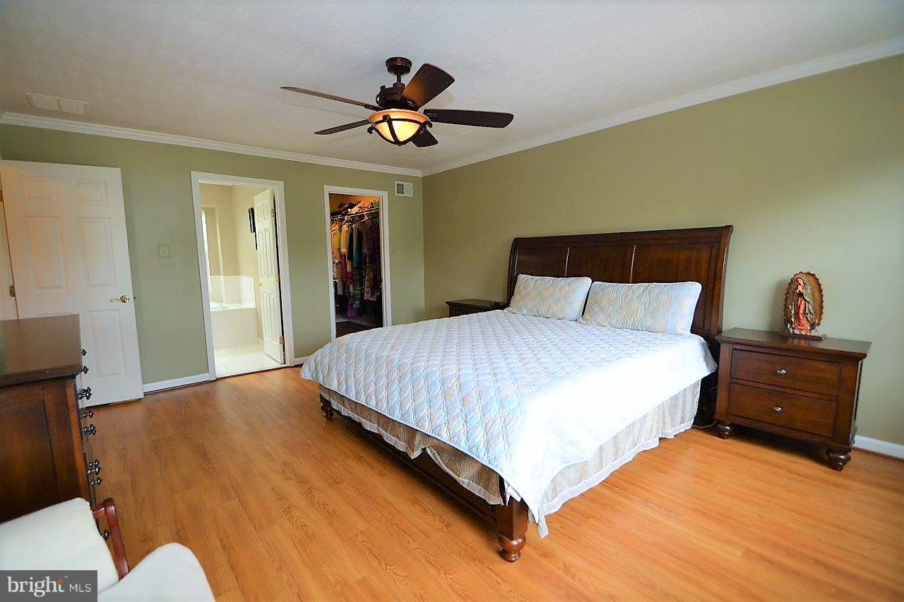 HUNTERS GLEN - Residential