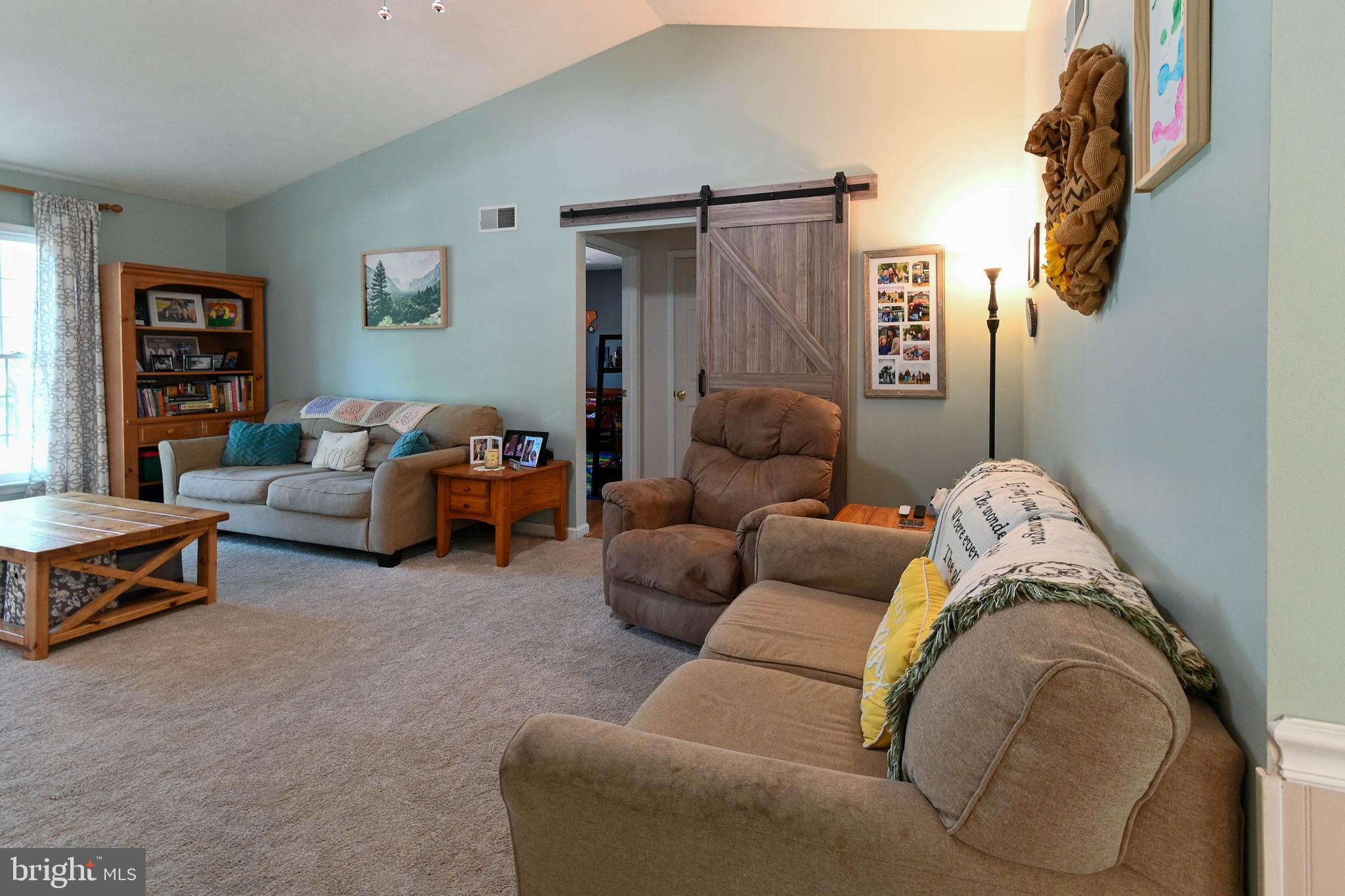 FOXCREST MANOR - Residential