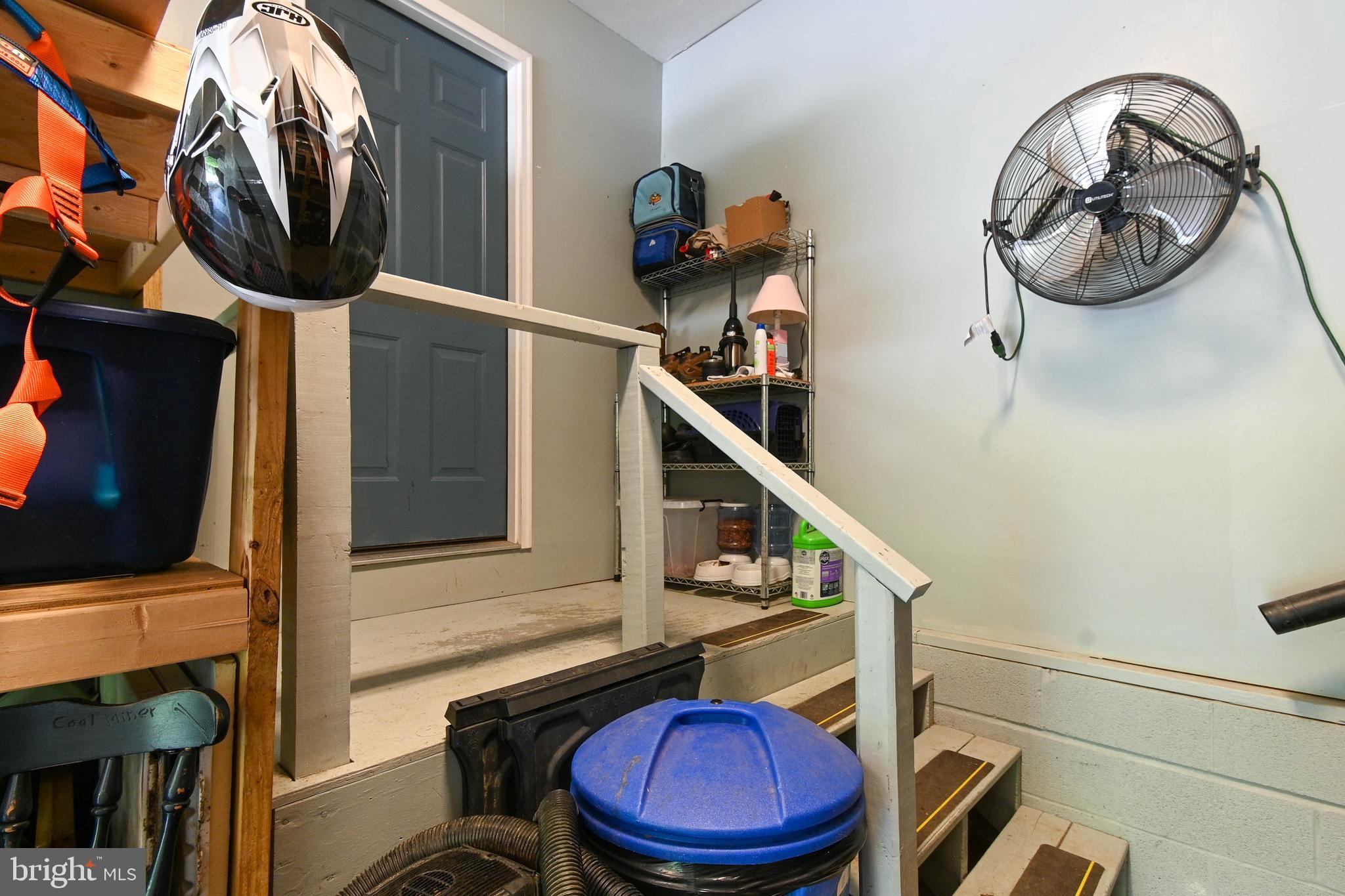 FOXCREST MANOR - Residential