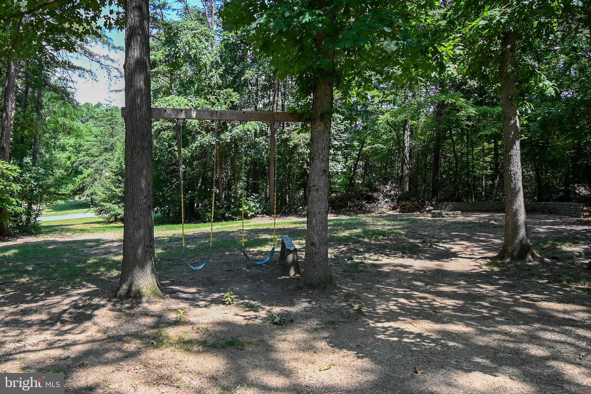 FOXCREST MANOR - Residential