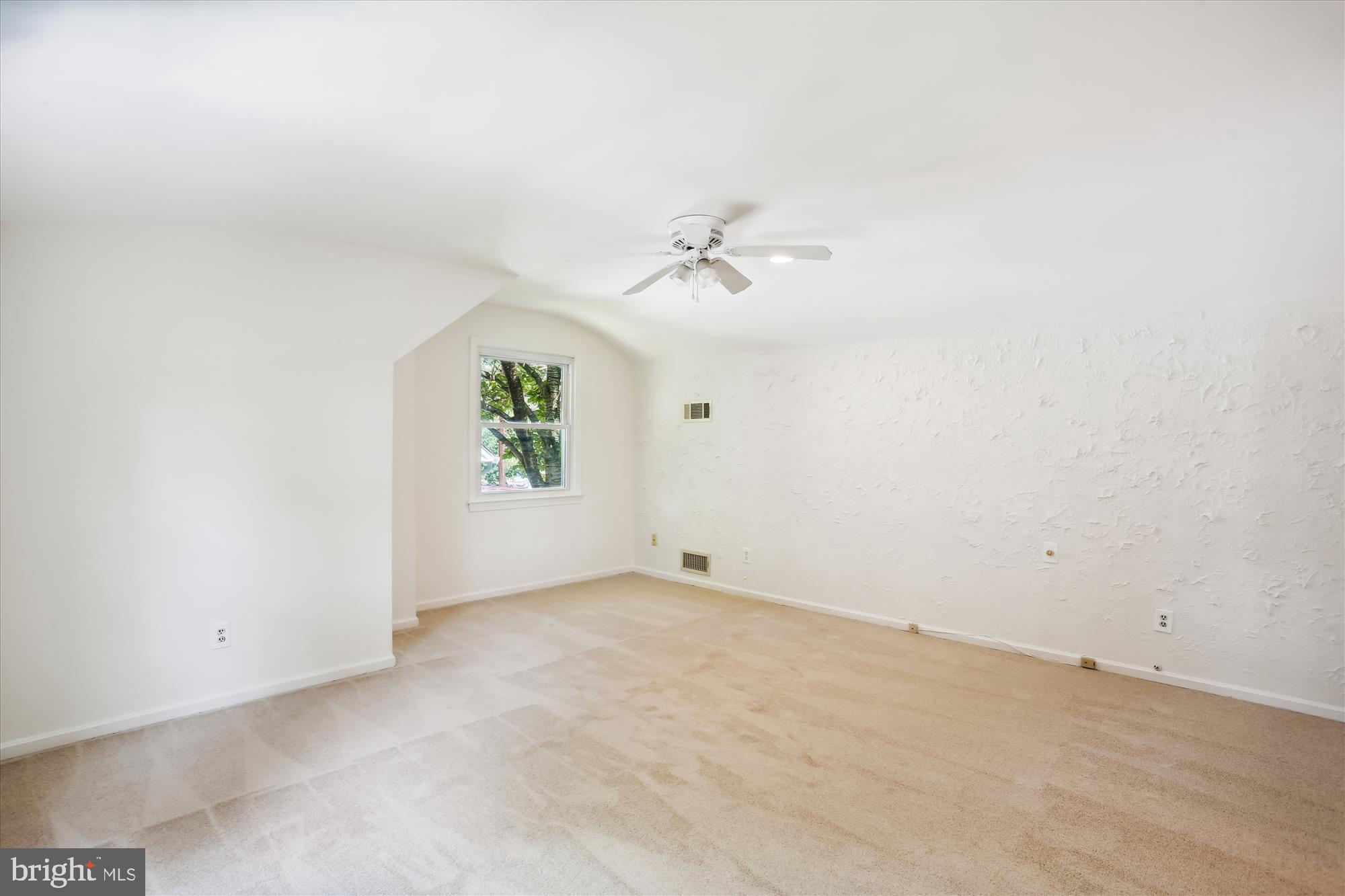 MANOR WOODS - Residential