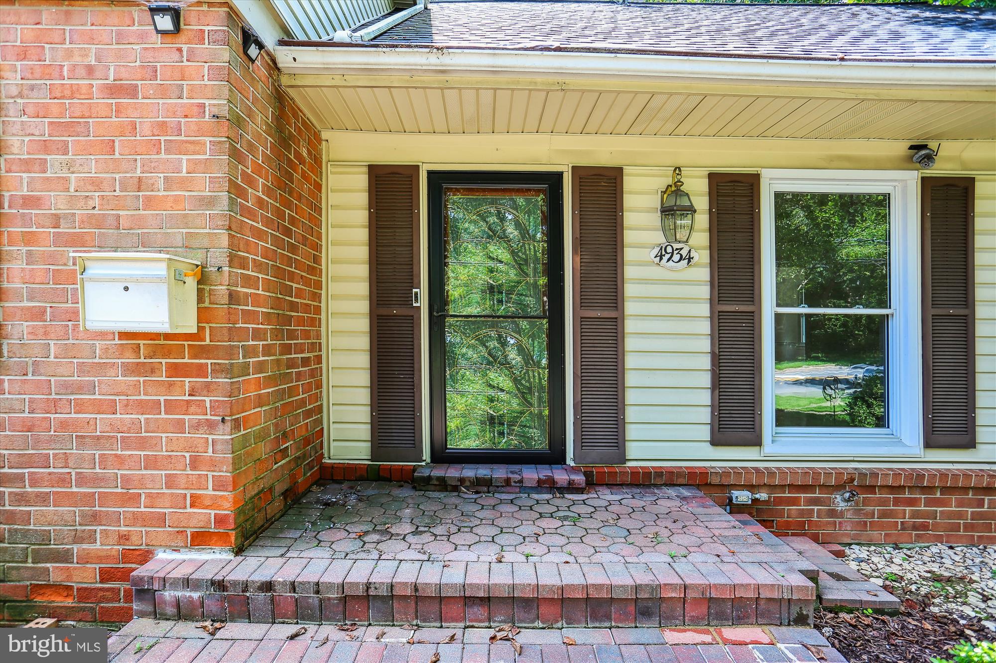 MANOR WOODS - Residential