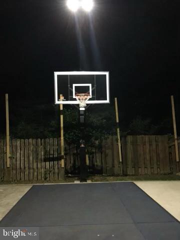 MANOR WOODS - Residential