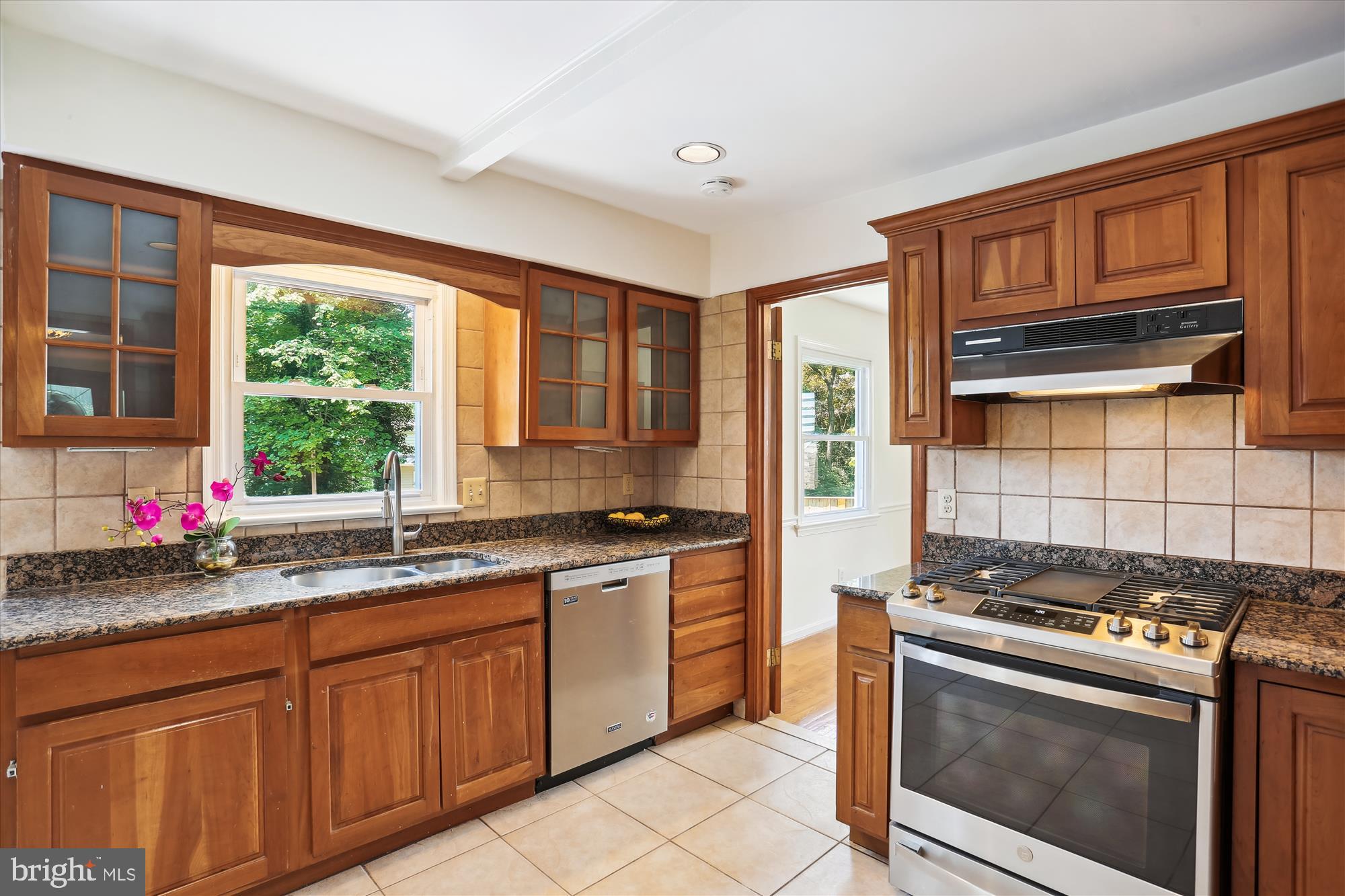 MANOR WOODS - Residential