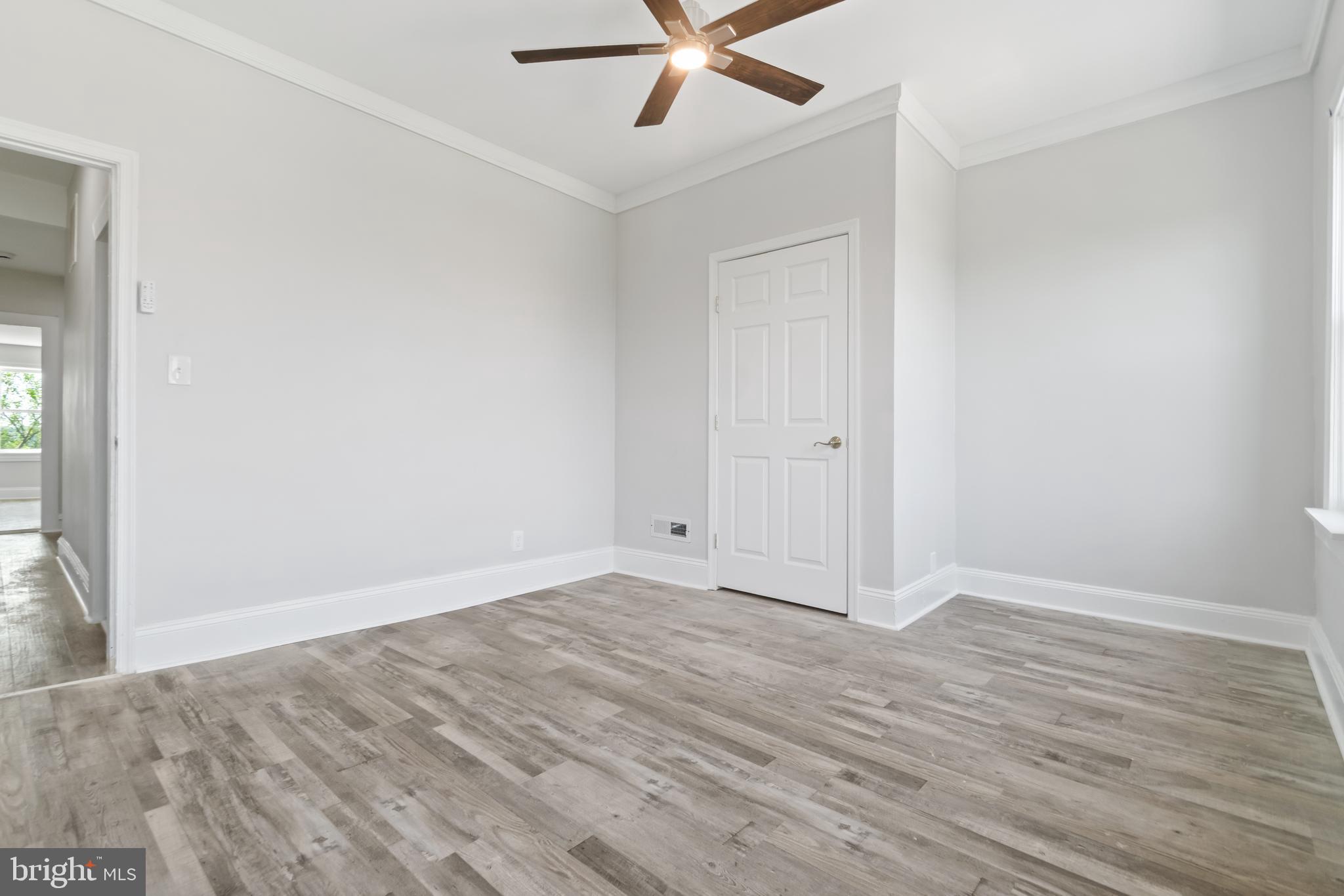 MILL HILL - Residential Lease