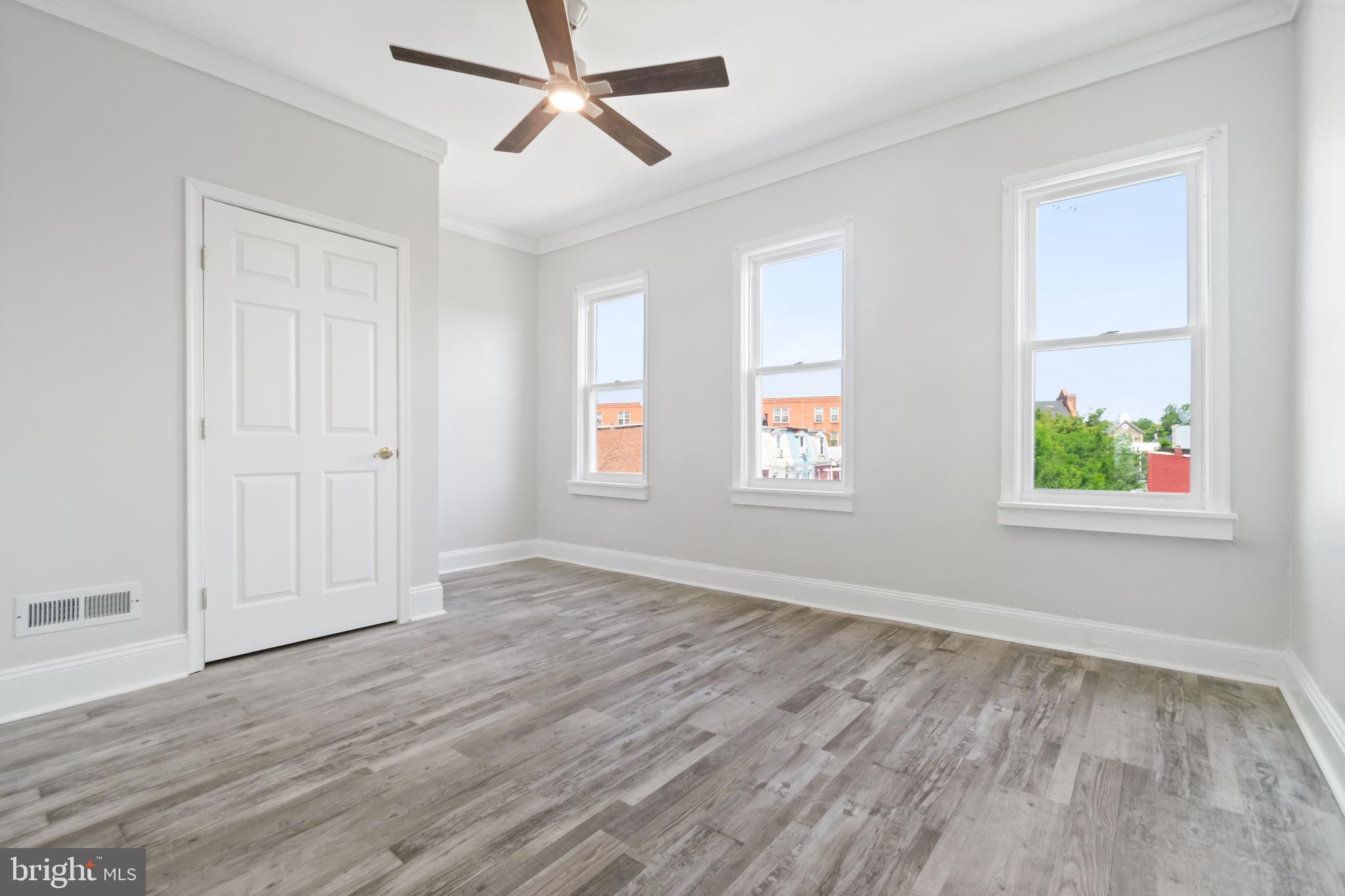 MILL HILL - Residential Lease