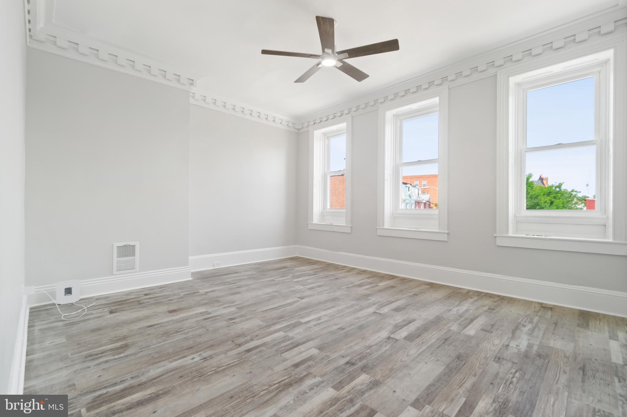 MILL HILL - Residential Lease