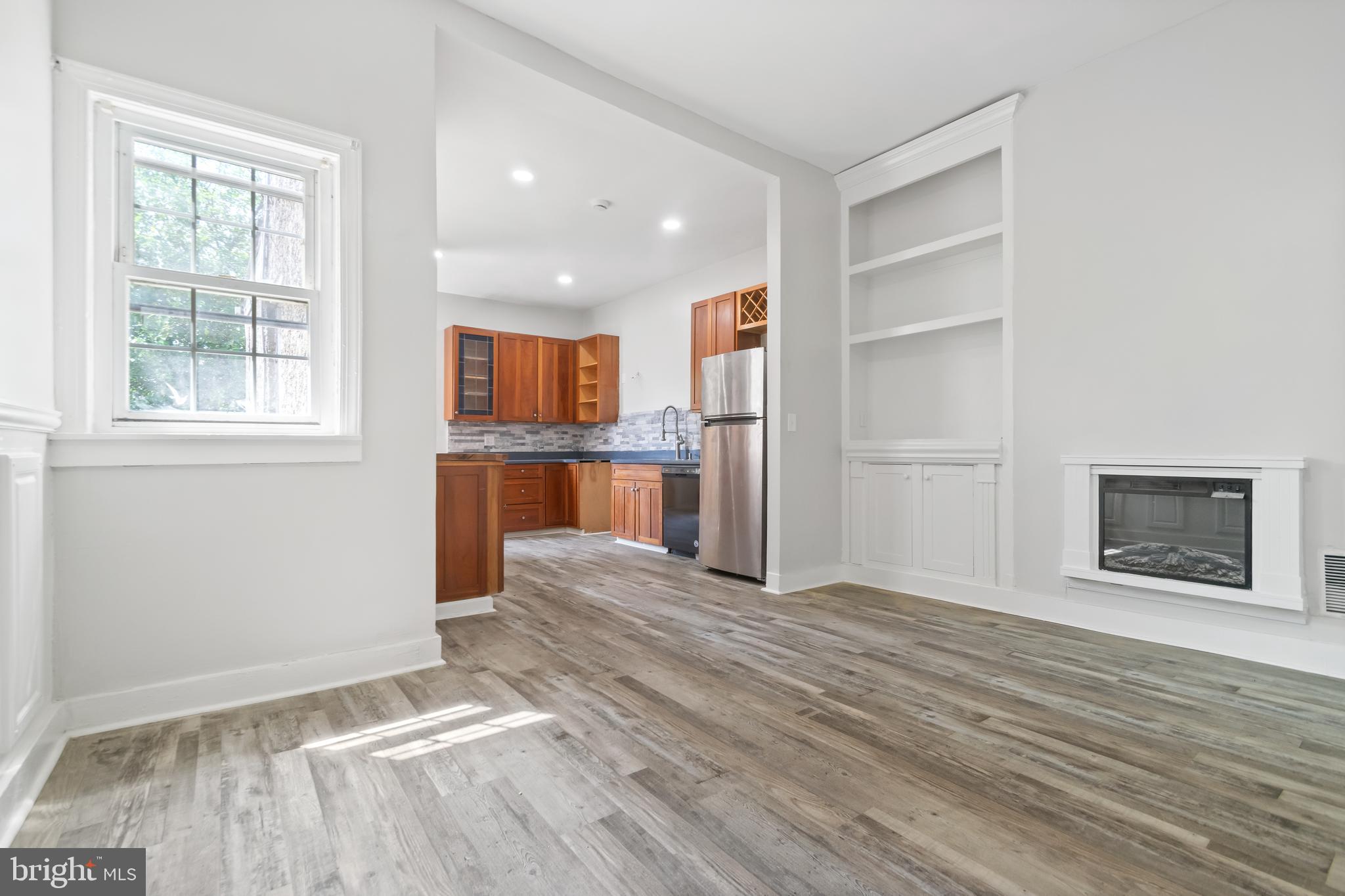 MILL HILL - Residential Lease