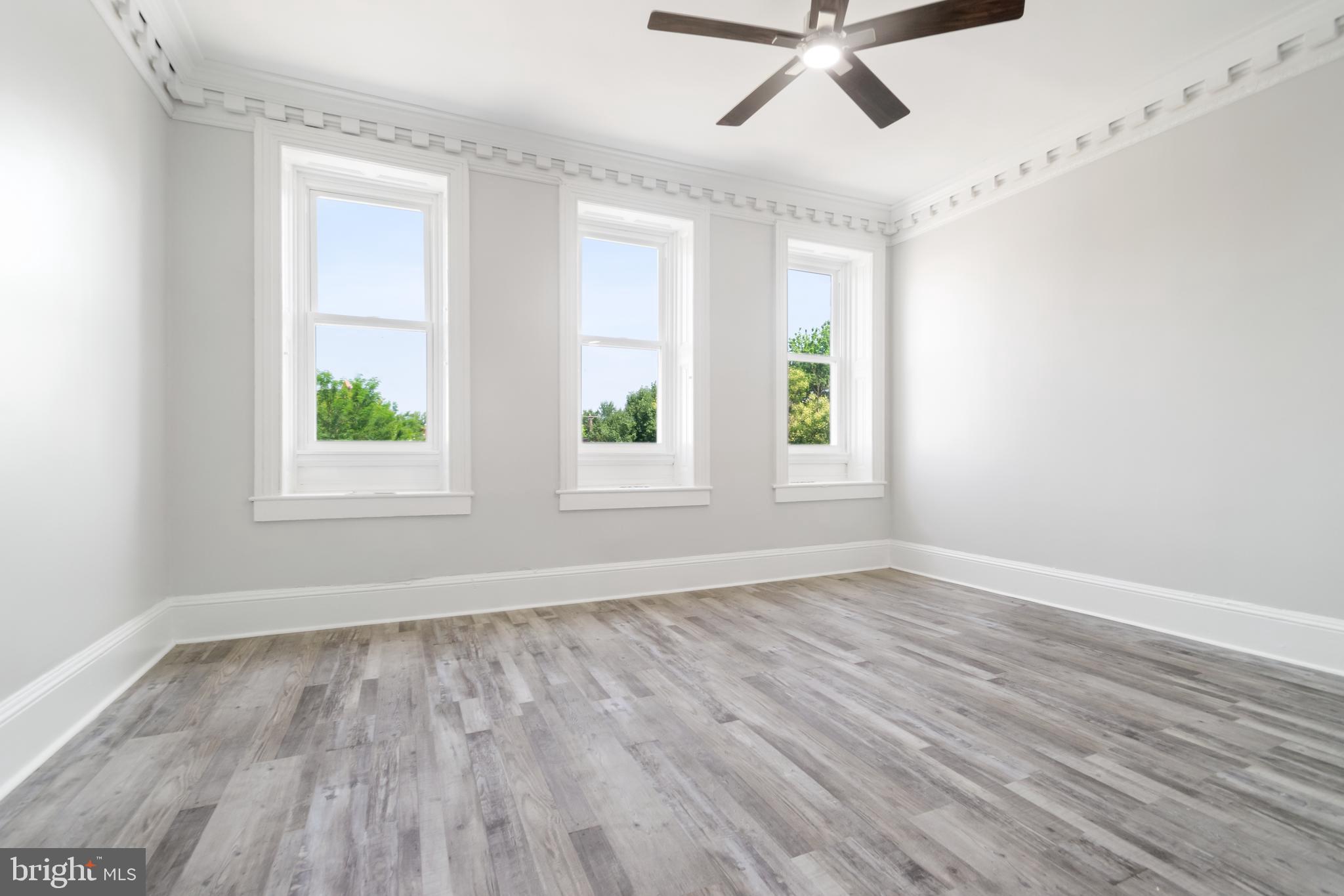 MILL HILL - Residential Lease