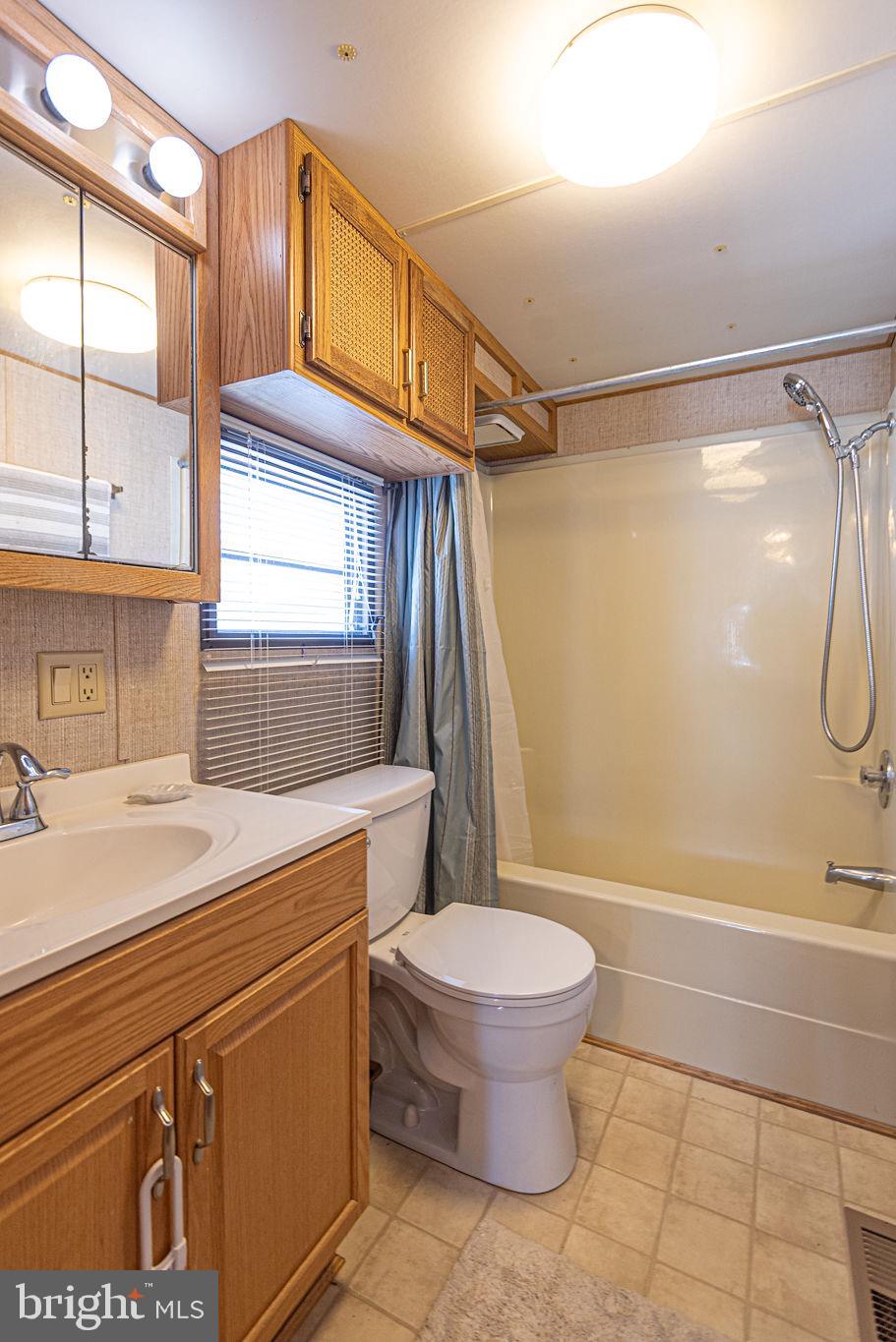 WHITE HORSE PARK I - Residential