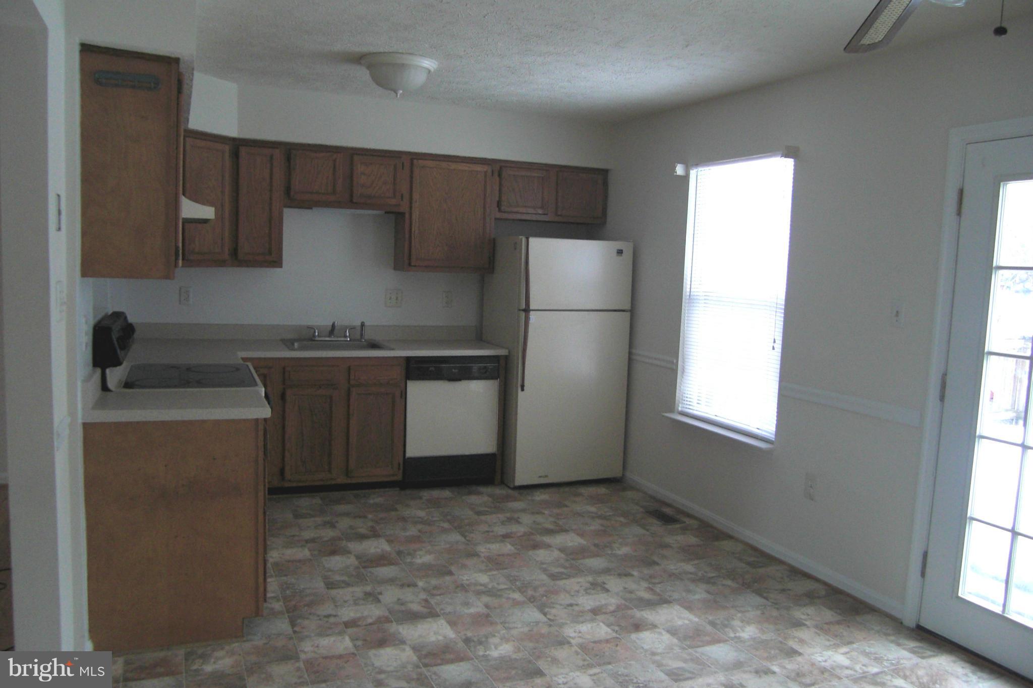 CABIN CREEKWOOD - Residential Lease