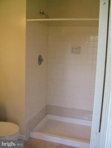 CABIN CREEKWOOD - Residential Lease